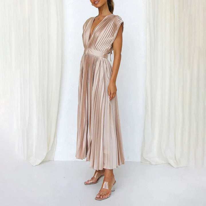 Clarissa | Pleated V-Neck Midi Dress
